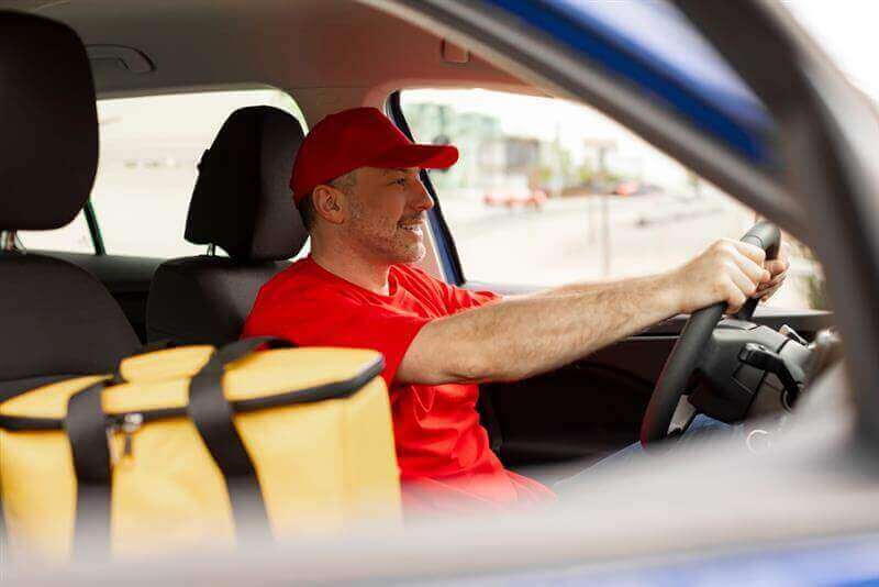 Doordash delivery driver on his way to delivery goods.